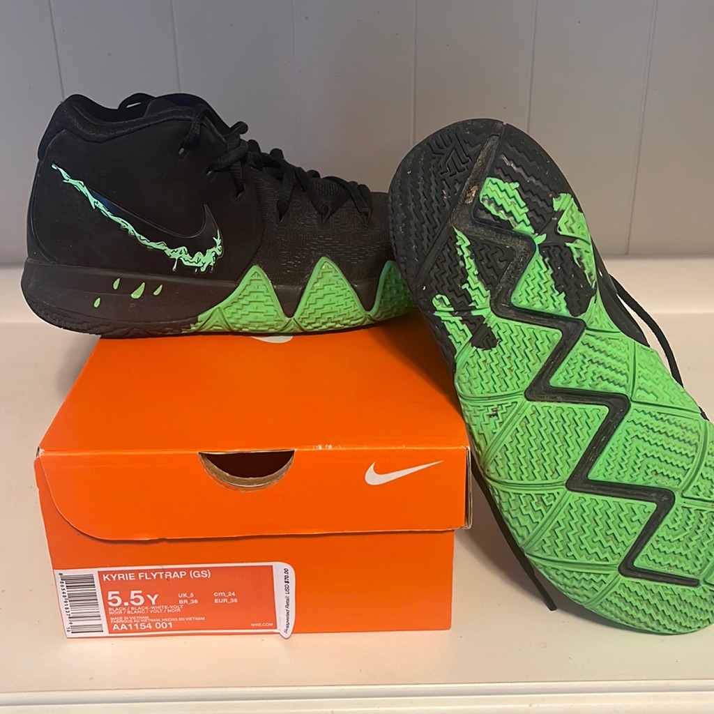 Nike Kylie Flytrap